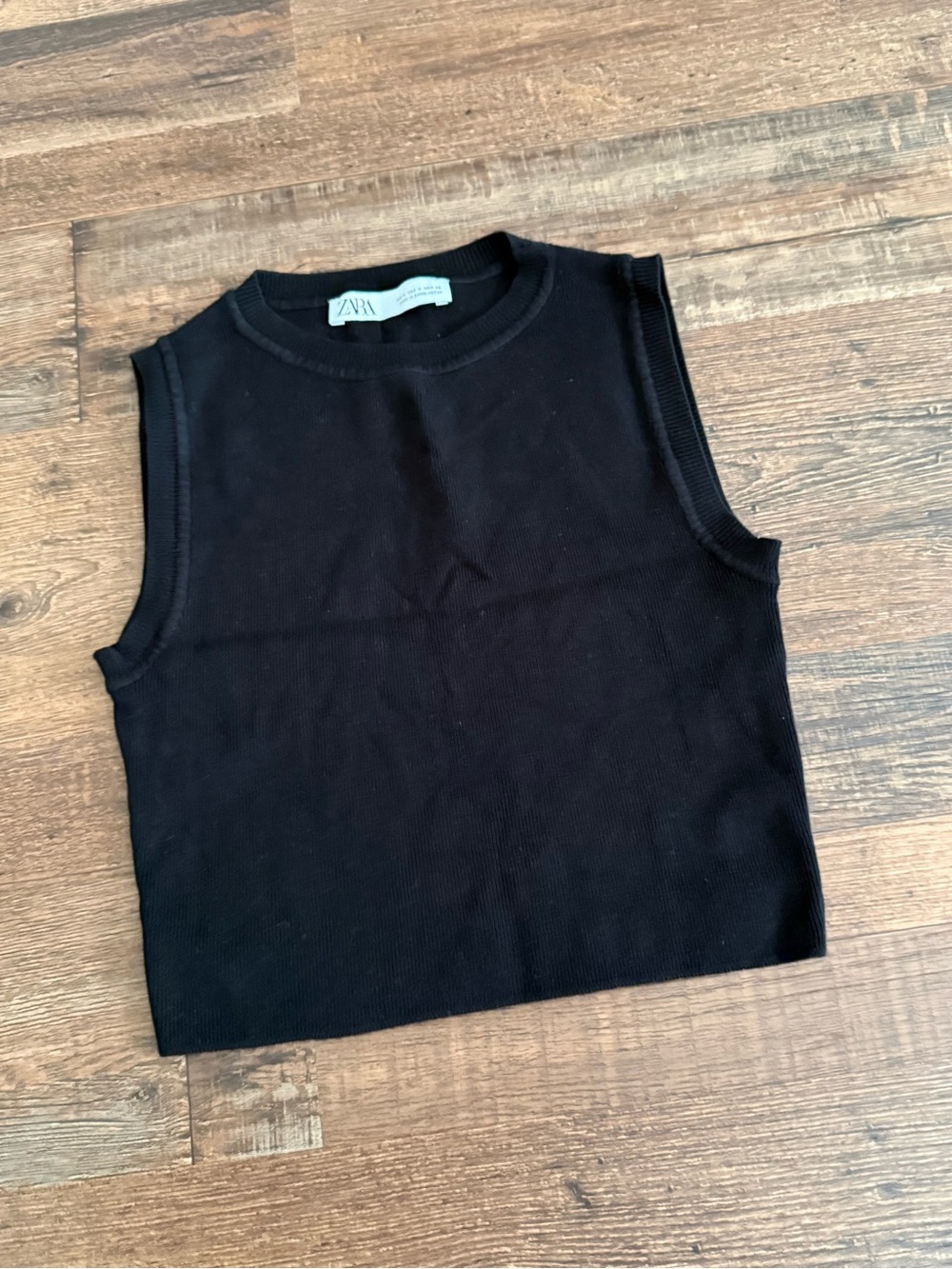 Zara Black Ribbed Sleeveless Crop Tank